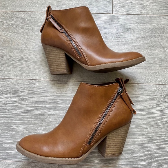 dv jameson double zip booties